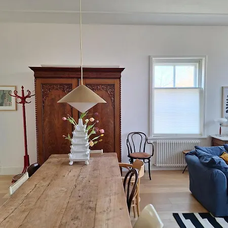 Monumental Canal House Historic Centre Apartment